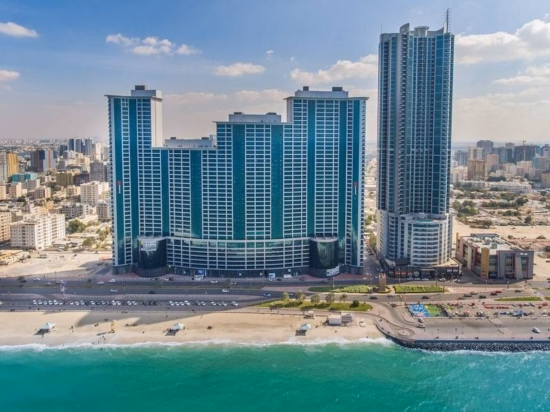 عمال شركة الحضارة كلين يقدمون خدمات تنظيف شاملة في عجمان باستخدام أحدث المعدات – أفضل شركة تنظيف في عجمان بخبرة مضمونة